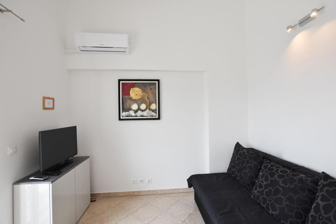 Apartments Karmen I Primošten المظهر الخارجي الصورة