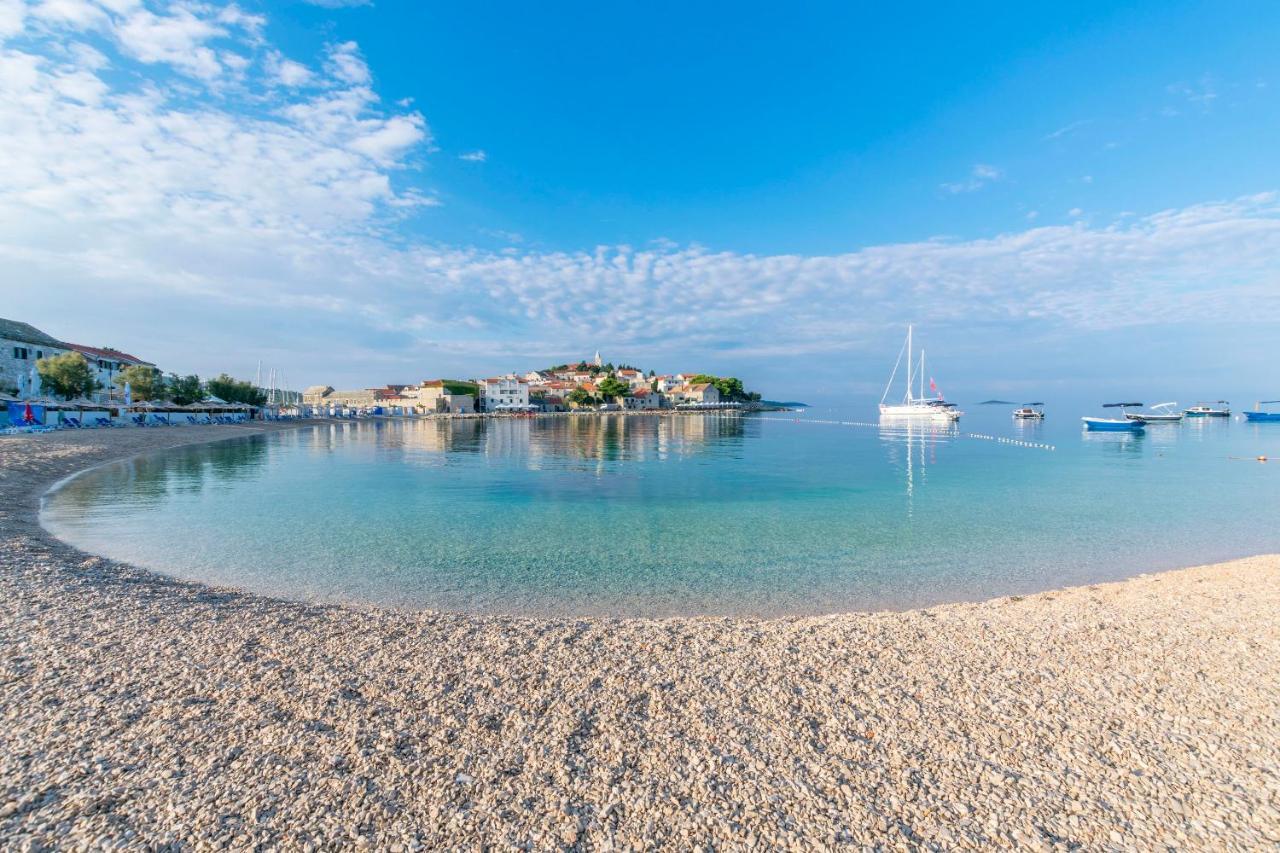 Apartments Karmen I Primošten المظهر الخارجي الصورة