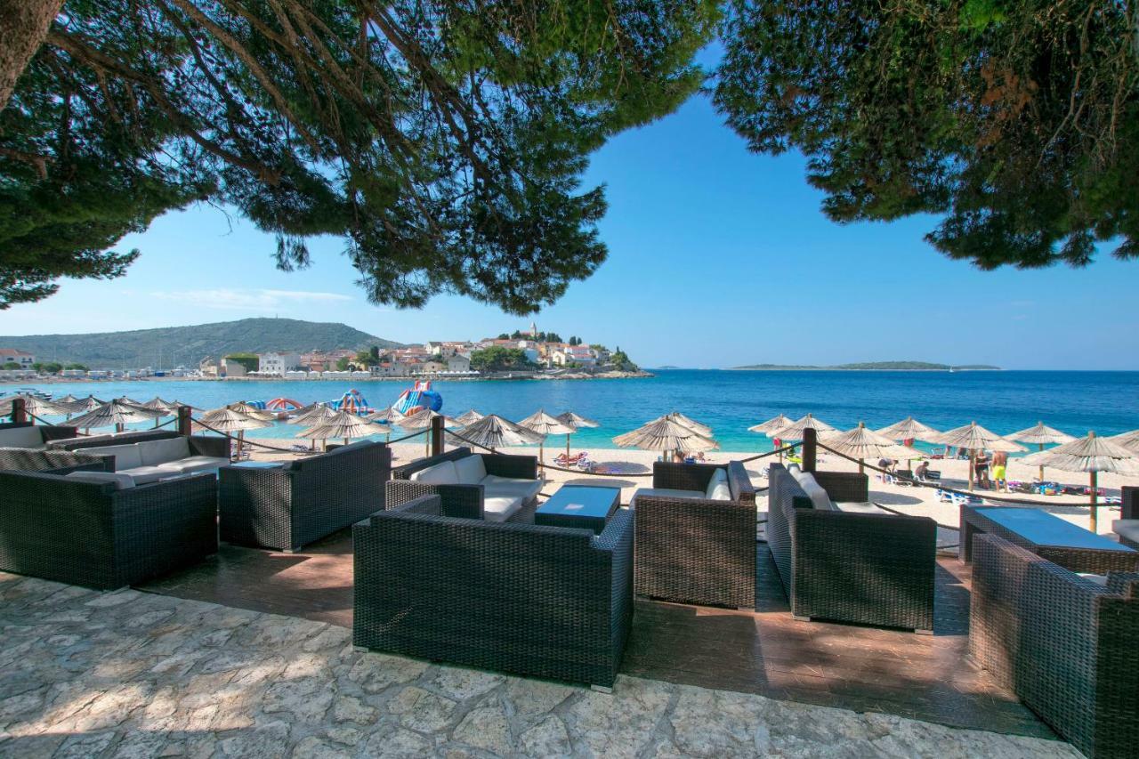 Apartments Karmen I Primošten المظهر الخارجي الصورة